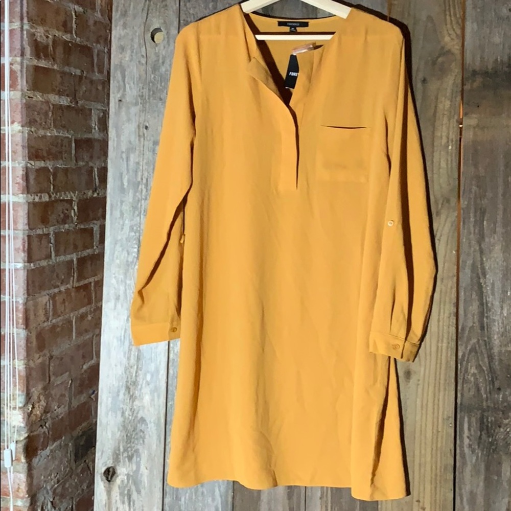 Yellow/Gold long-sleeve knee-length dress